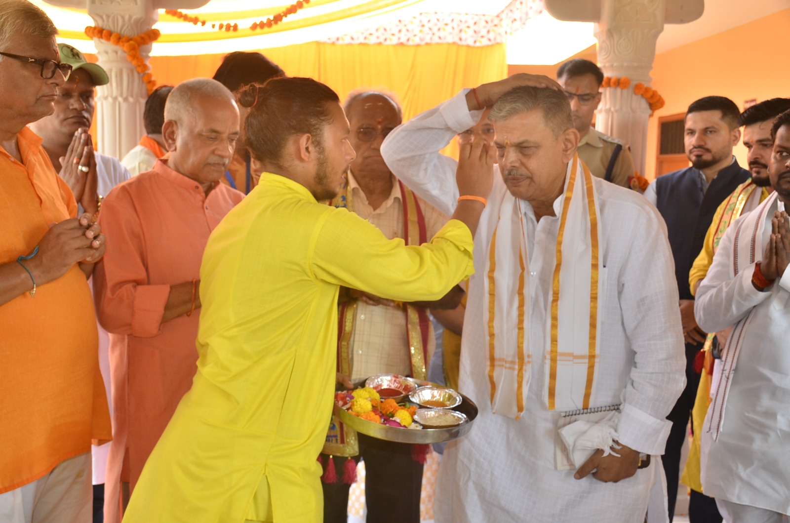 हमारे मन्दिर अर्न्तचेतना जागृति के केन्द्र हैं : श्री दत्तात्रेय होसबाले जी