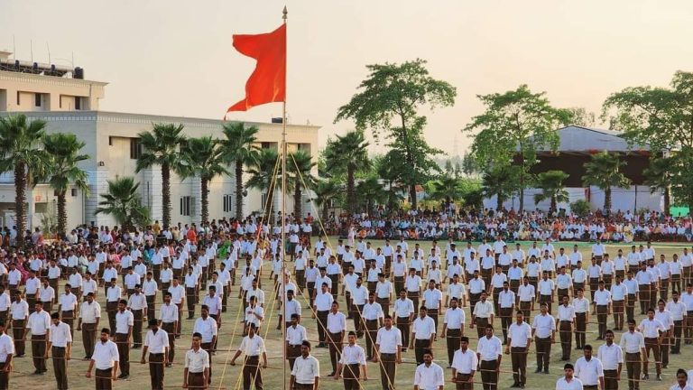 राष्ट्र चेतना का अवतार राष्ट्रीय स्वयंसेवक संघ