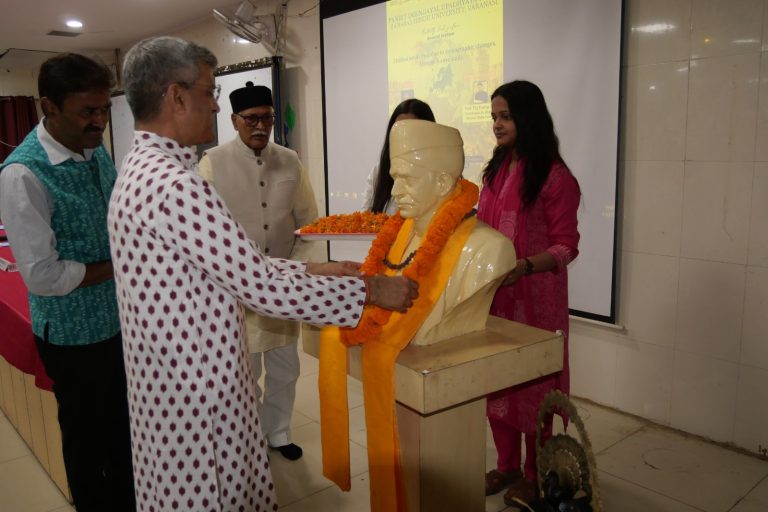 जनसांख्यिकीय परिवर्तनों के कारण यूरोप सहित अन्य देश सभ्यतागत संकट का सामना कर रहे