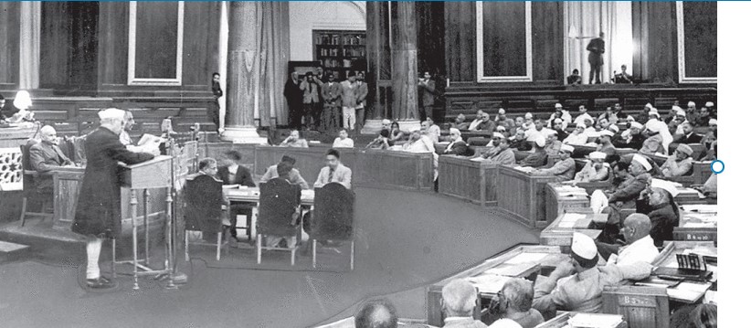 संविधान सभा में संस्कृत : राज-भाषा अथवा राष्ट्र भाषा के रूप में स्वीकार करने के पक्ष में