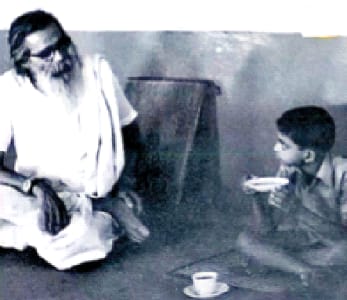 साढ़े तीन की चाय पर चर्चा…