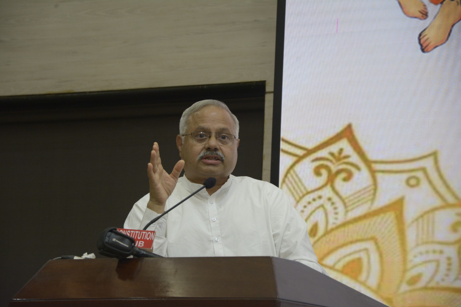 प्रत्येक समस्या को राजनीतिक दृष्टि से न देखें– श्री सुनील आंबेकर